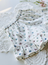 Load image into Gallery viewer, Ruffle Short