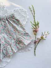 Load image into Gallery viewer, Ruffle Short