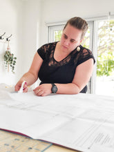 Load image into Gallery viewer, Weekly Beginner Sewing Workshop