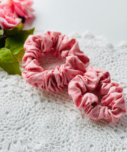 Load image into Gallery viewer, Scrunchie- Girl and Doll set