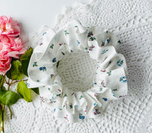 Load image into Gallery viewer, Ruffle Scrunchie