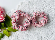 Load image into Gallery viewer, Scrunchie- Girl and Doll set