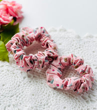 Load image into Gallery viewer, Scrunchie- Girl and Doll set