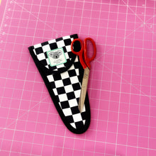 Load image into Gallery viewer, She Sews- Beginner Sewing Workshop
