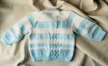 Load image into Gallery viewer, Hand knit cardigan