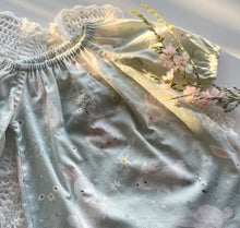 Load image into Gallery viewer, Abby Easter