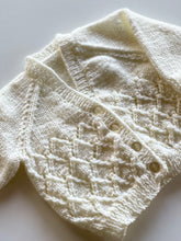 Load image into Gallery viewer, Hand knit cardigan