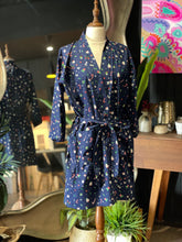 Load image into Gallery viewer, Mama Robe