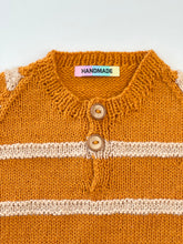 Load image into Gallery viewer, Hand knit cardigan
