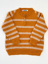Load image into Gallery viewer, Hand knit cardigan