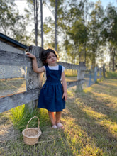 Load image into Gallery viewer, Stina