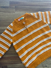 Load image into Gallery viewer, Hand knit cardigan