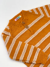 Load image into Gallery viewer, Hand knit cardigan