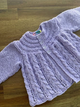 Load image into Gallery viewer, Hand knit cardigan