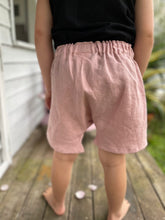 Load image into Gallery viewer, Frankie short