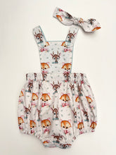 Load image into Gallery viewer, Fawn Christmas Shortie