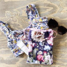 Load image into Gallery viewer, She Sews- Beginner Sewing Workshop
