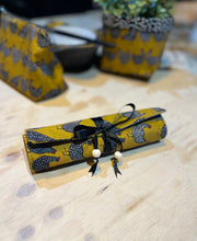 Load image into Gallery viewer, Weekly Beginner Sewing Workshop
